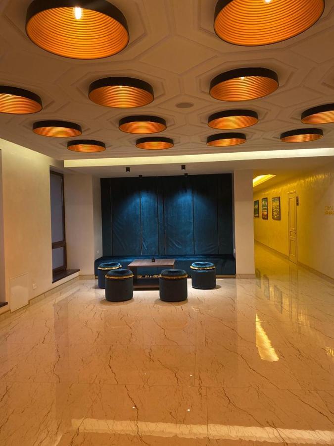 Barhat Hotel & Spa ทาราซ ภายนอก รูปภาพ