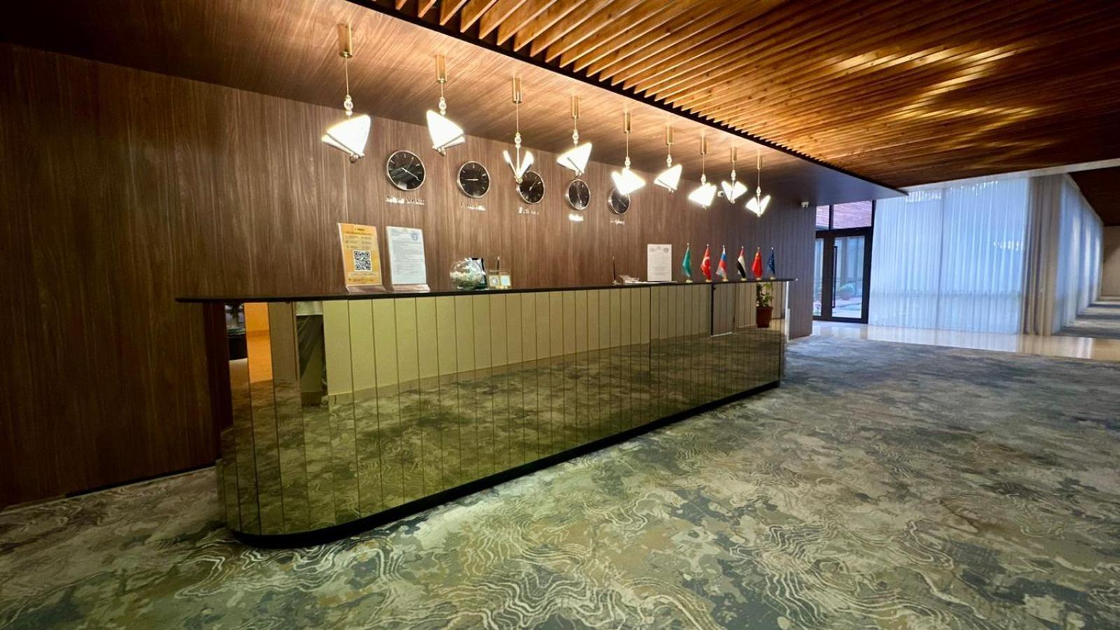 Barhat Hotel & Spa ทาราซ ภายนอก รูปภาพ