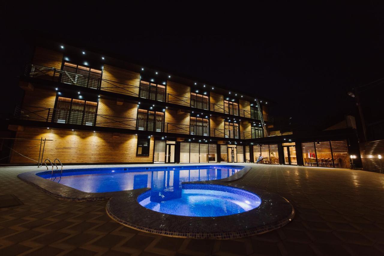 Barhat Hotel & Spa ทาราซ ภายนอก รูปภาพ