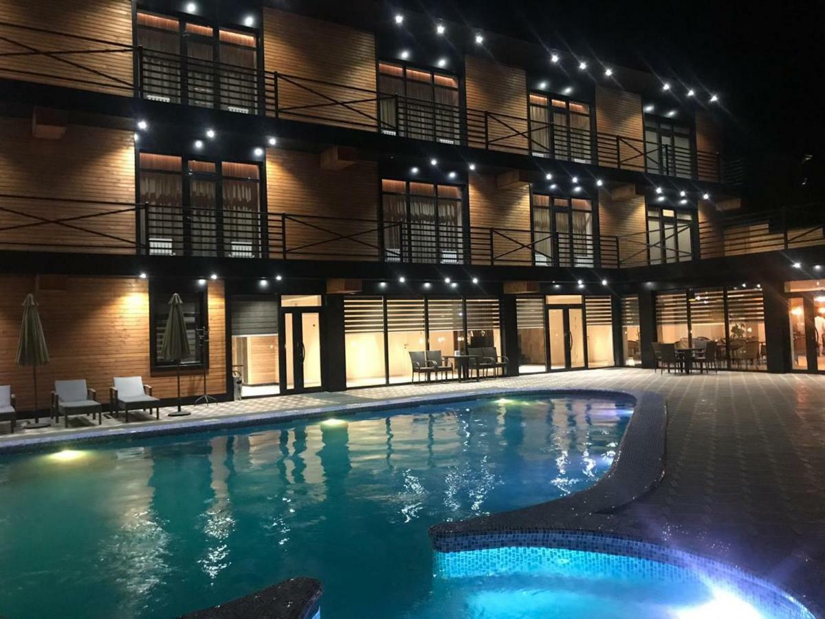 Barhat Hotel & Spa ทาราซ ภายนอก รูปภาพ