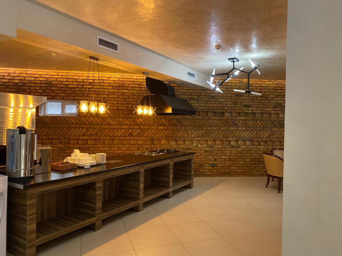 Barhat Hotel & Spa ทาราซ ภายนอก รูปภาพ